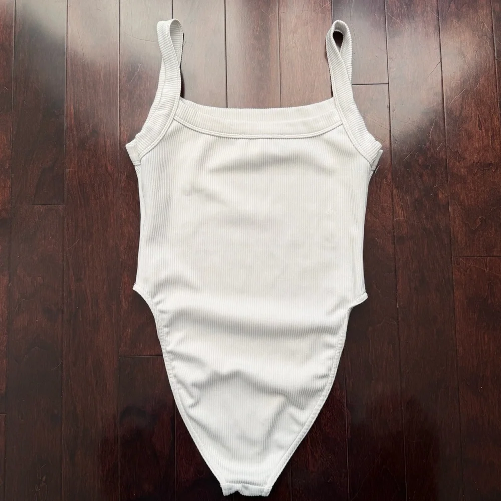 Jordan x Travis Scott Cactus Jack Women's Bodysuit Sail - Small - Picture 3 of 9